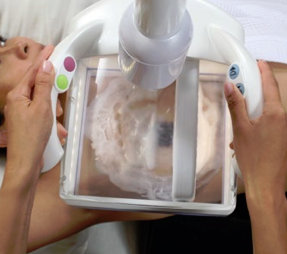 Υπερηχογράφημα Invenia™ automated breast ultrasound (ABUS)